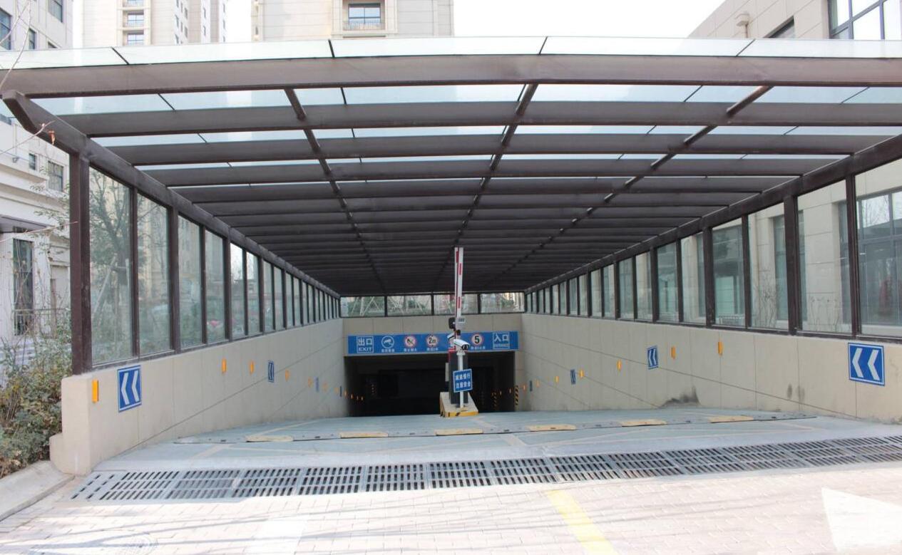 地下車庫(kù)出入口電伴熱系統(tǒng) 地下車庫(kù)出入口電伴熱系統(tǒng)